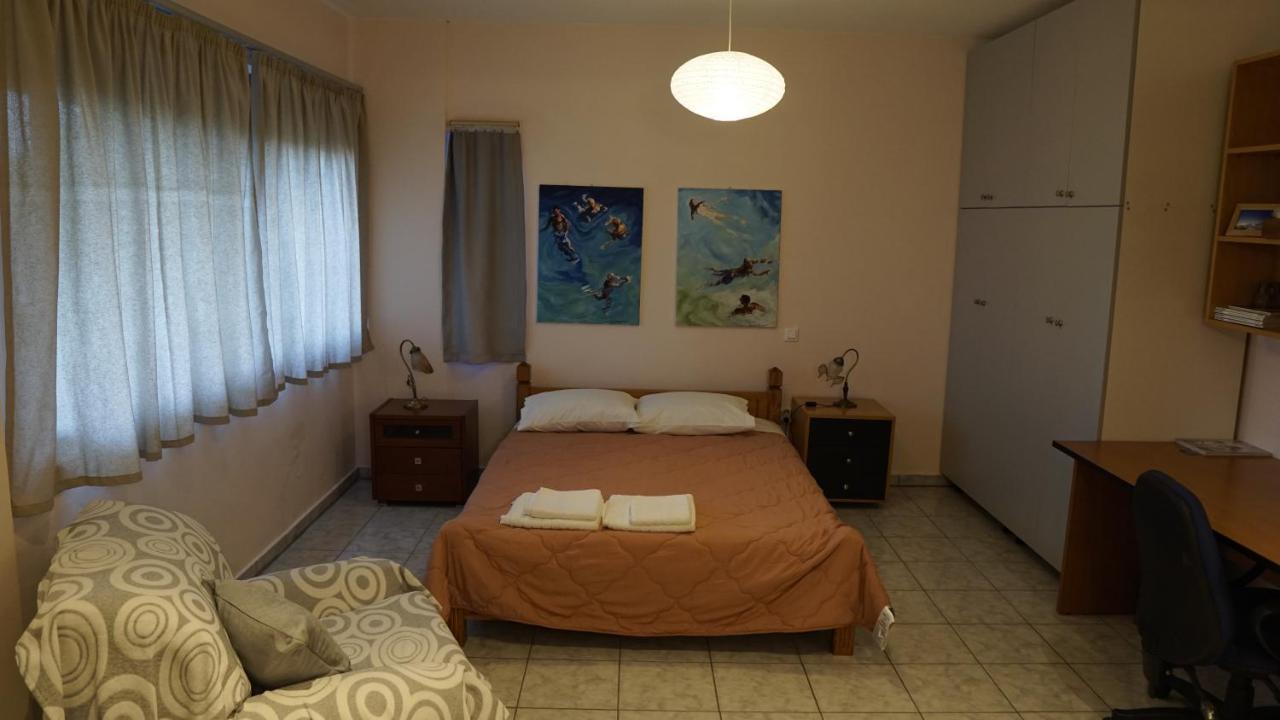 Romanos Patras Studio 外观 照片