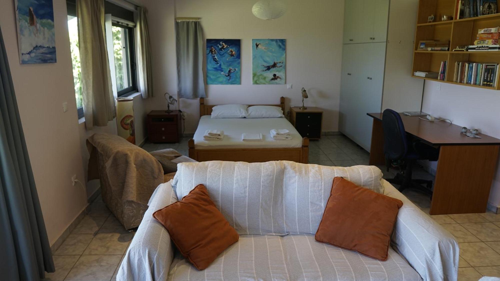 Romanos Patras Studio 外观 照片